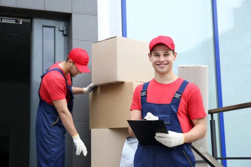 Docklands man and van pricing for a compact apartment move